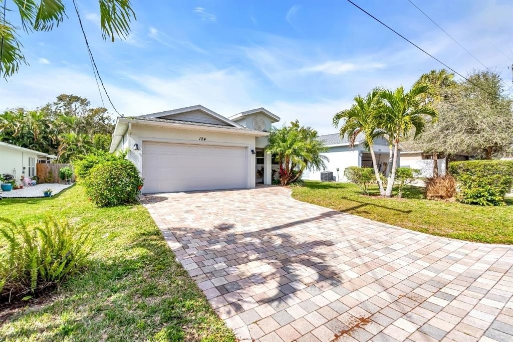 124 Tucker Avenue - Photo 1