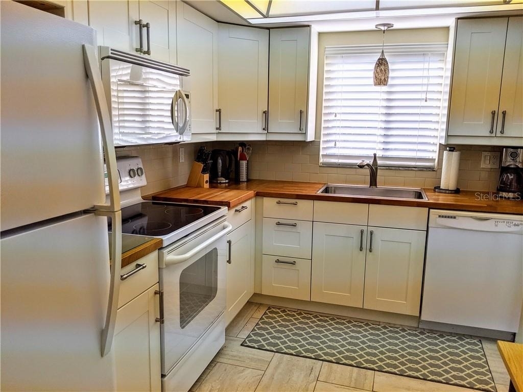 3668 Lake Bayshore Drive - Photo 3