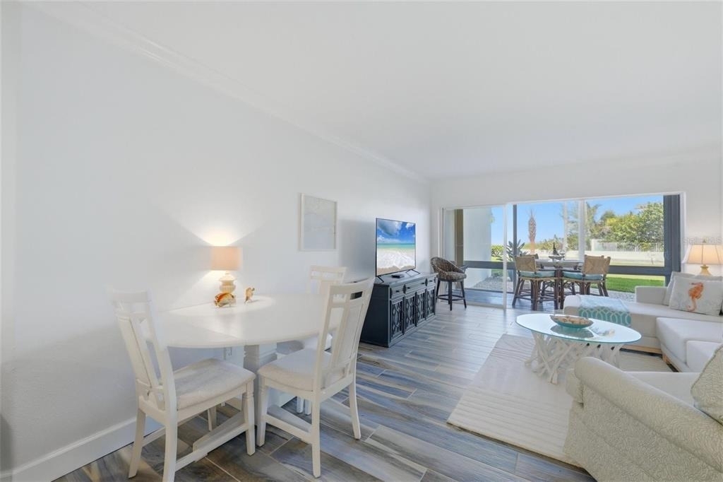 2110 Benjamin Franklin Drive - Photo 15
