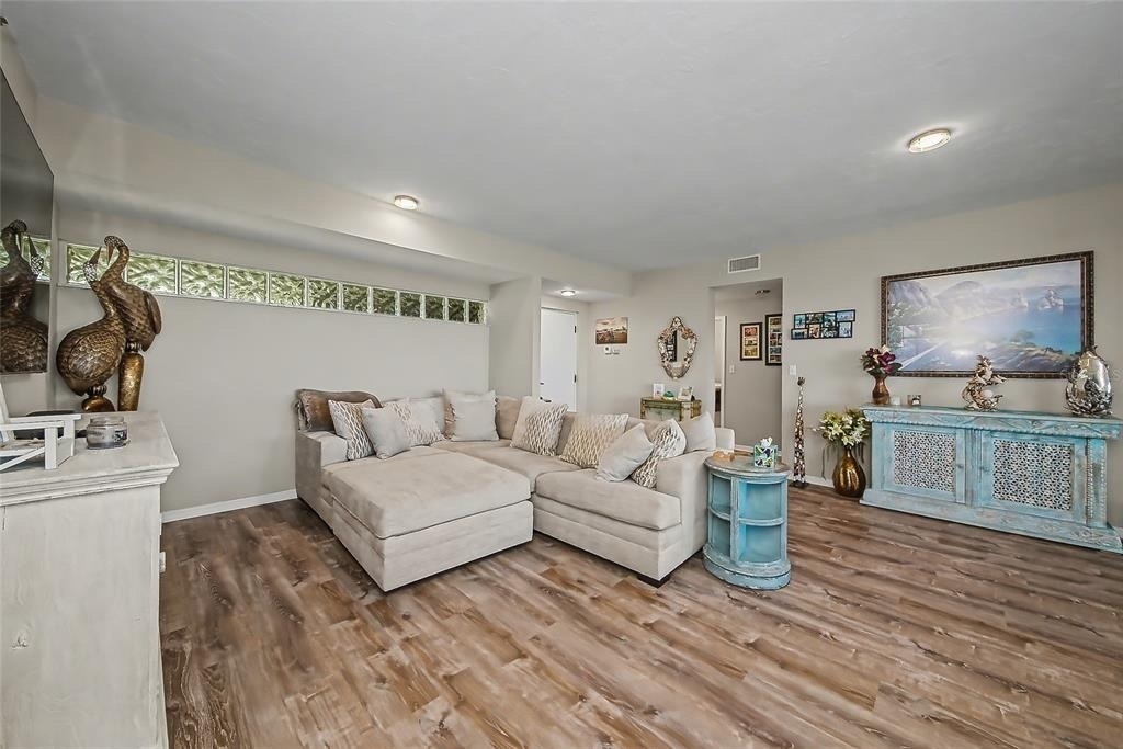 5408 Eagles Point Circle - Photo 7