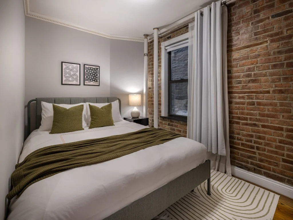 Mulberry Street - Photo 2