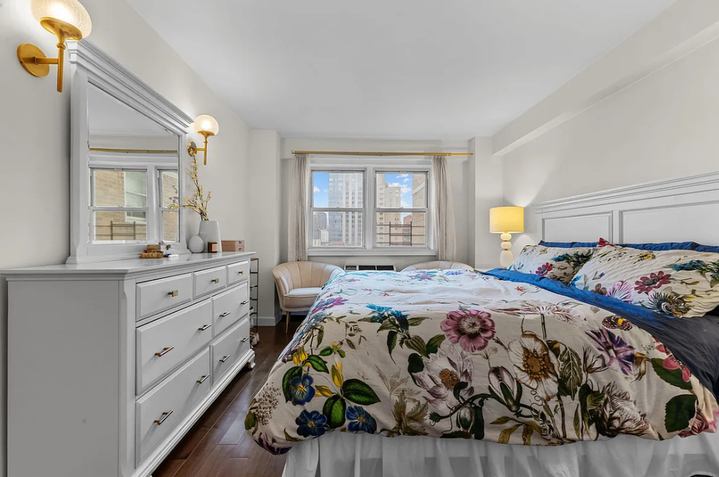 446 East 86th Street - Photo 6