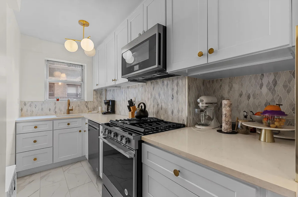 446 East 86th Street - Photo 3