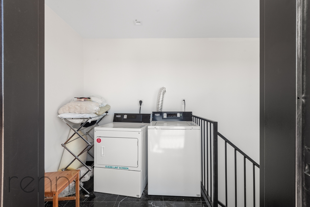 702 Evergreen Avenue - Photo 13