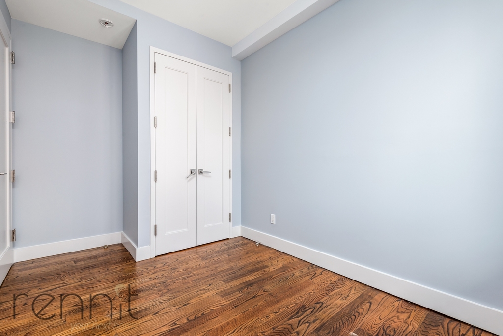 575 Van Buren Street - Photo 12