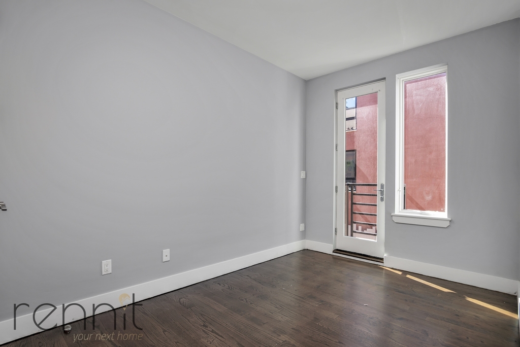 575 Van Buren Street - Photo 11