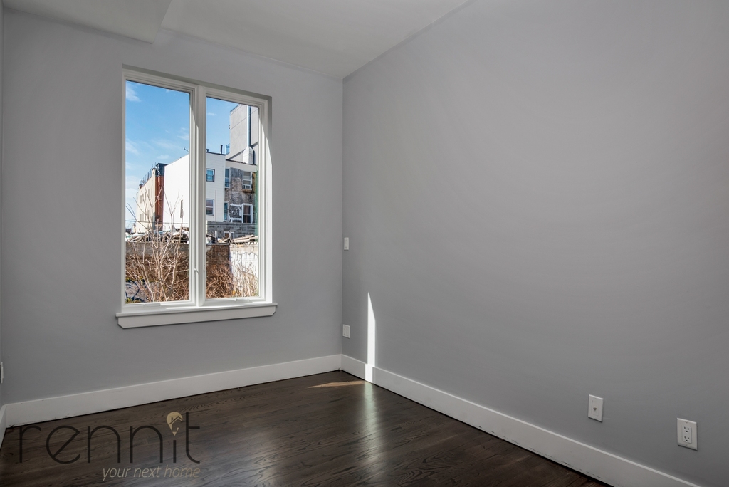 575 Van Buren Street - Photo 10