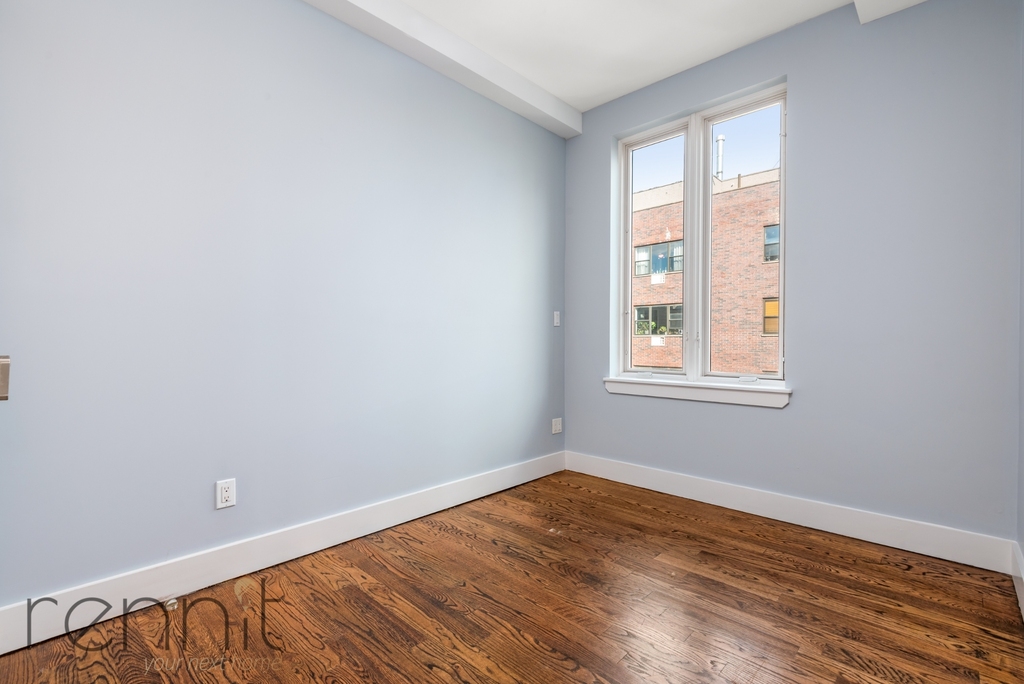 575 Van Buren Street - Photo 5