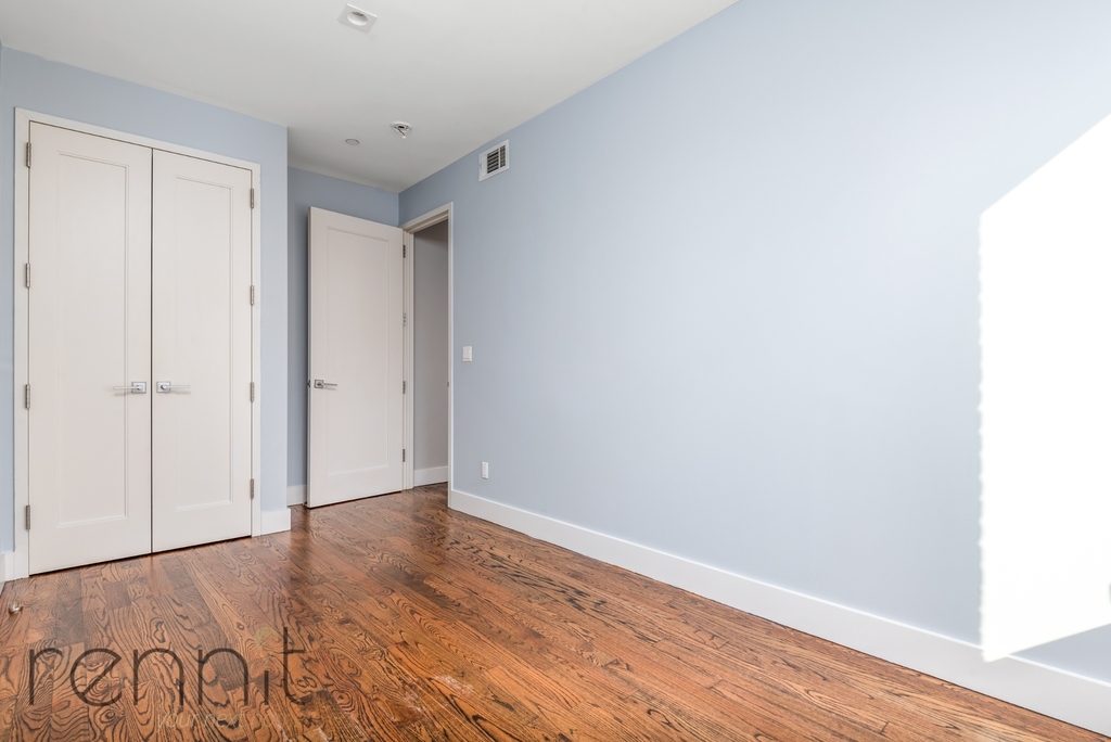 575 Van Buren Street - Photo 13