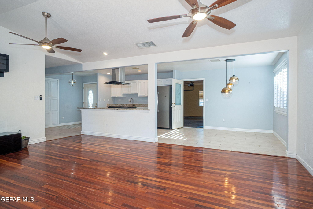 10805 Hitchcock Avenue - Photo 6