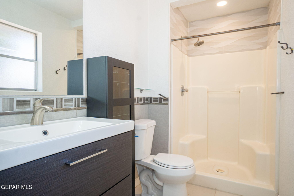 10805 Hitchcock Avenue - Photo 11