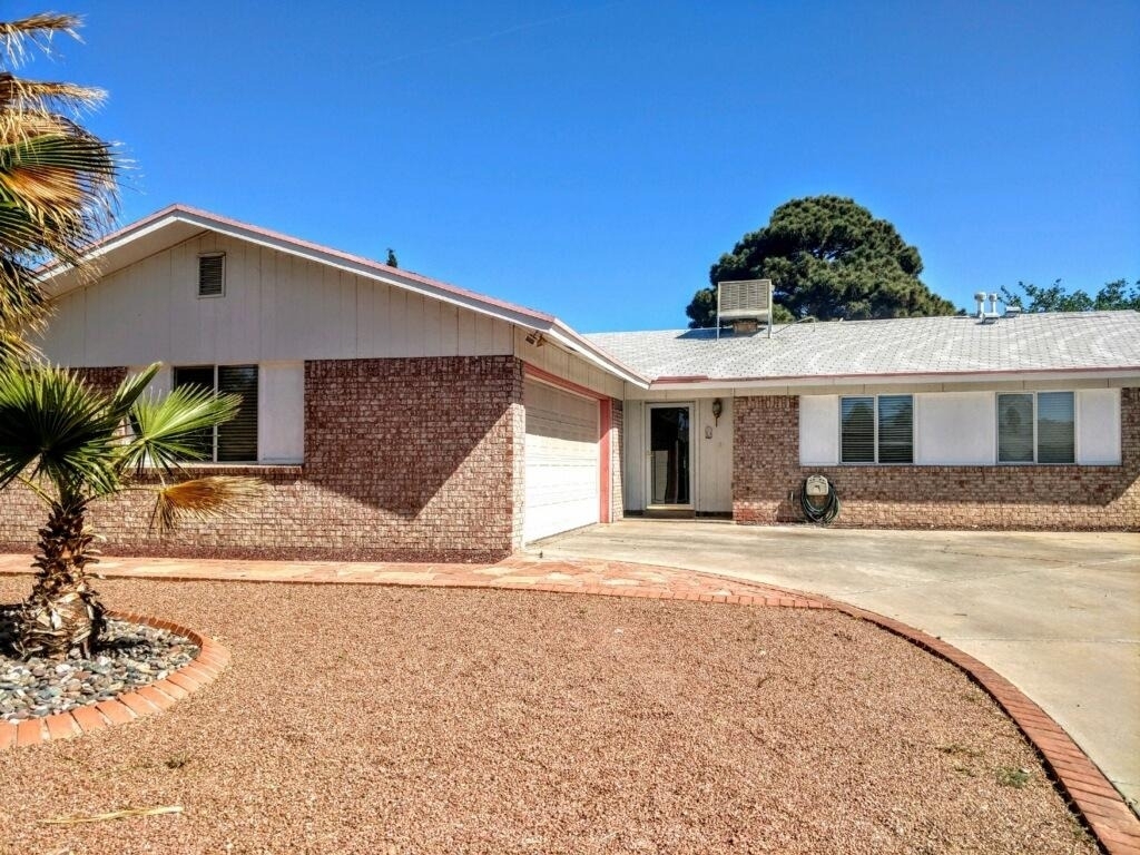 10805 Hitchcock Avenue - Photo 2