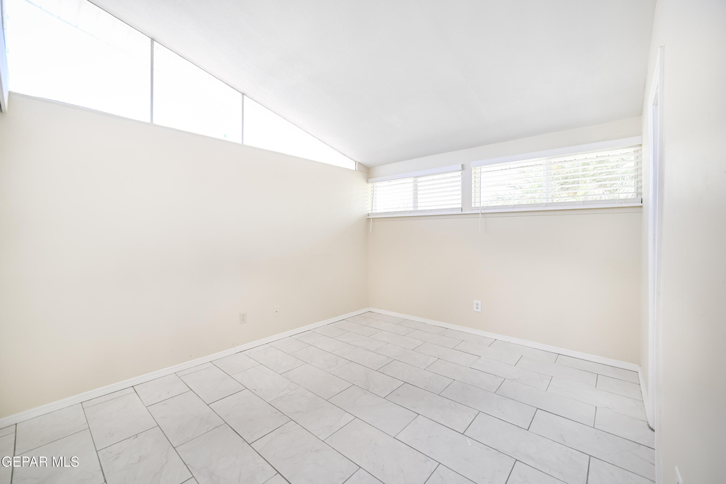 368 Chermont Court - Photo 17