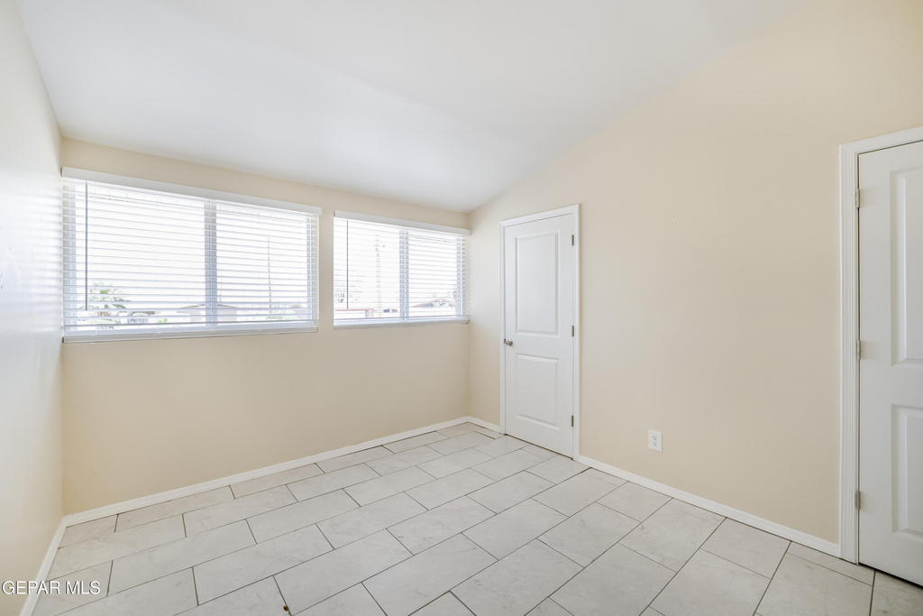 368 Chermont Court - Photo 12