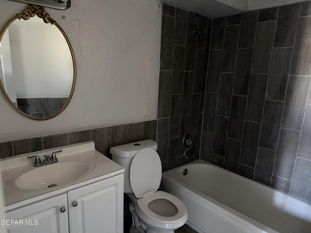 8507 Alameda Avenue - Photo 9