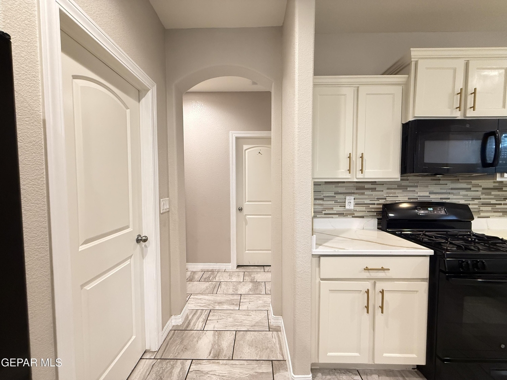 1028 Flyer Place - Photo 23