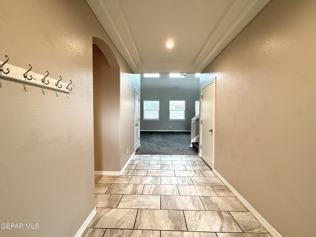 1028 Flyer Place - Photo 9