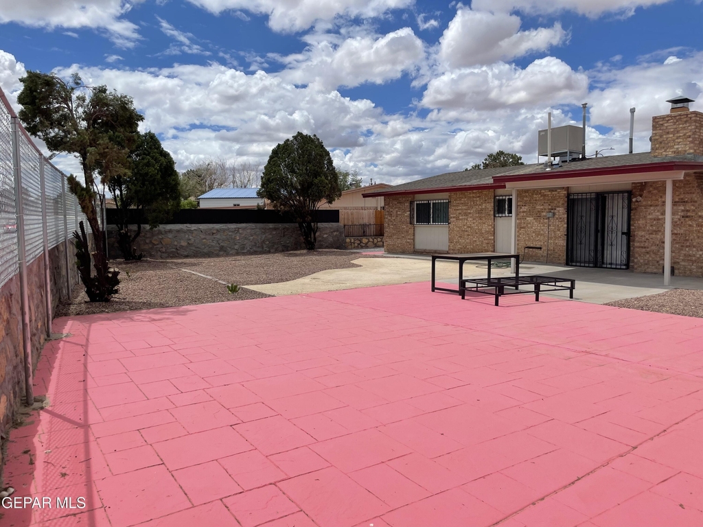 10604 Fieldrock Court - Photo 15