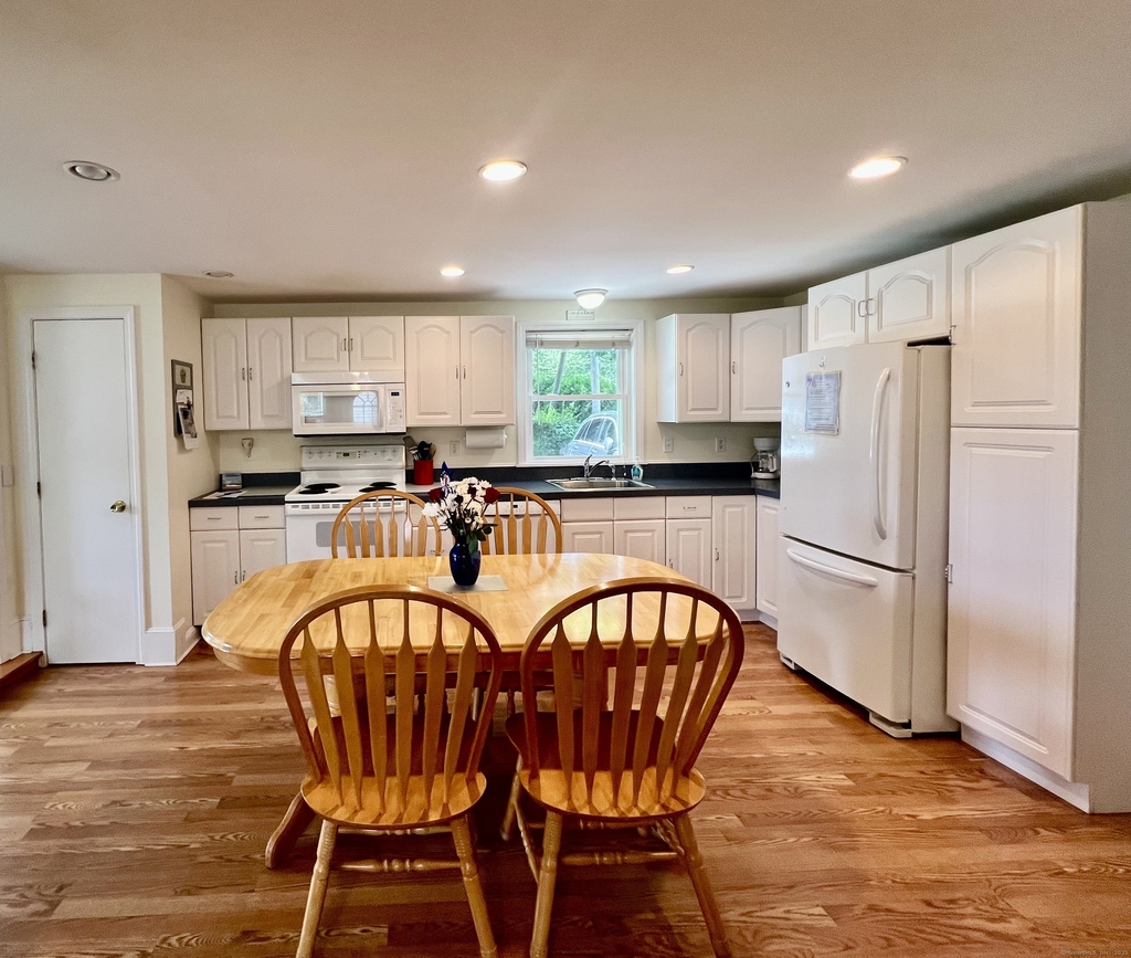 12 Elm Avenue - Photo 7