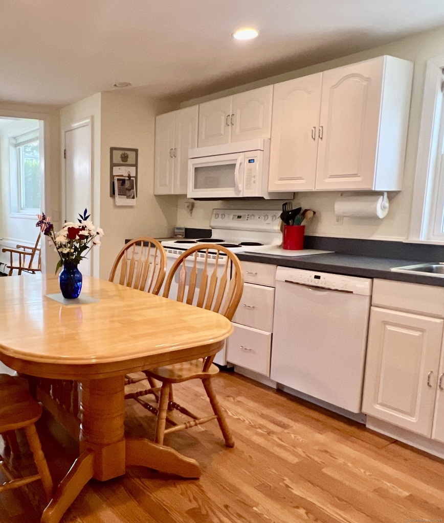 12 Elm Avenue - Photo 8