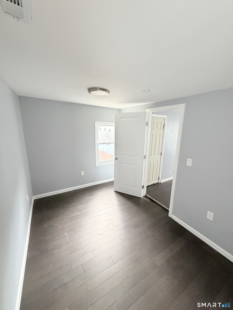 16 Daggett Street - Photo 6