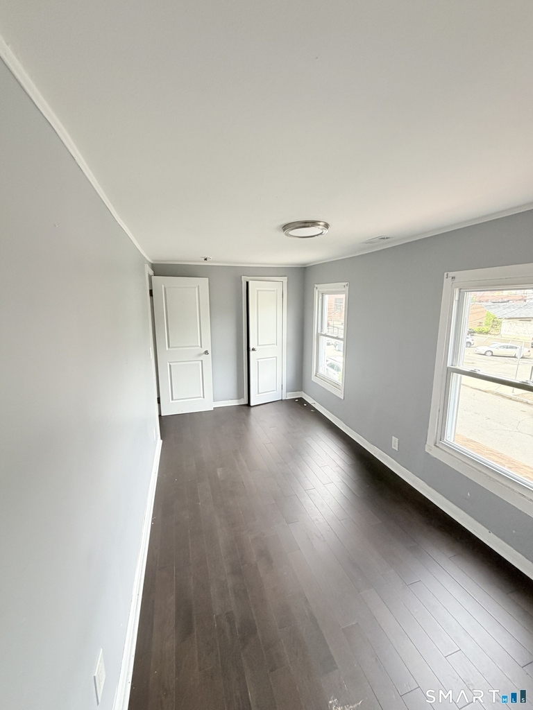 16 Daggett Street - Photo 5