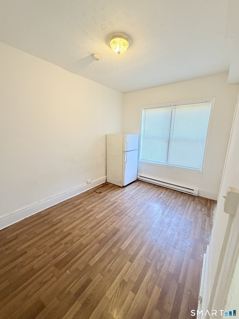 485 Howard Avenue - Photo 3