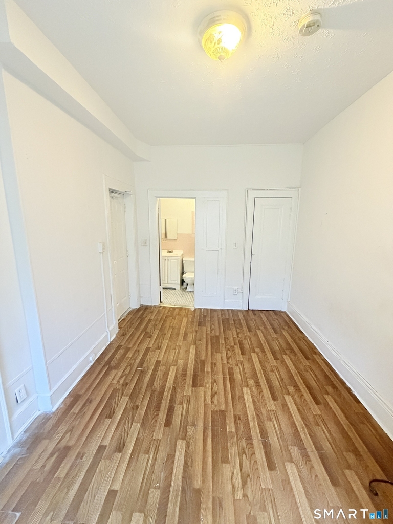 485 Howard Avenue - Photo 1