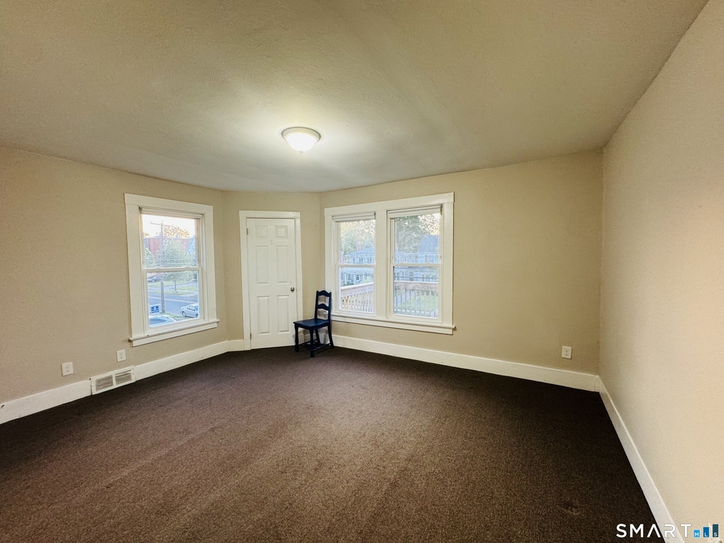 72 Main Street - Photo 4
