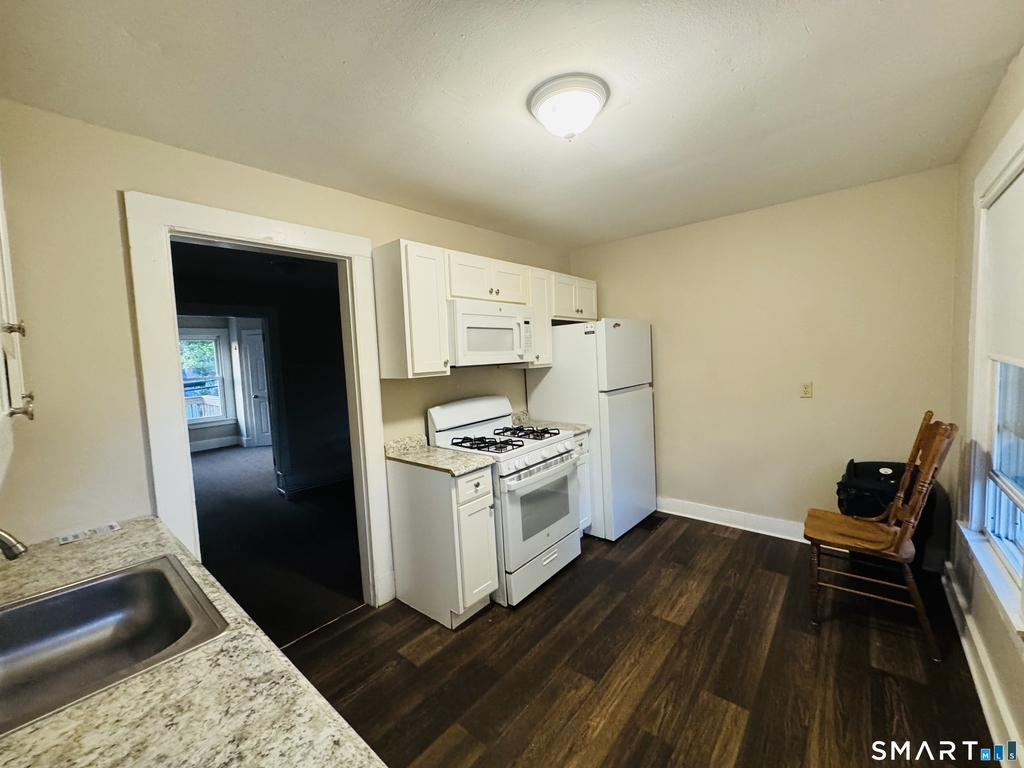 72 Main Street - Photo 2