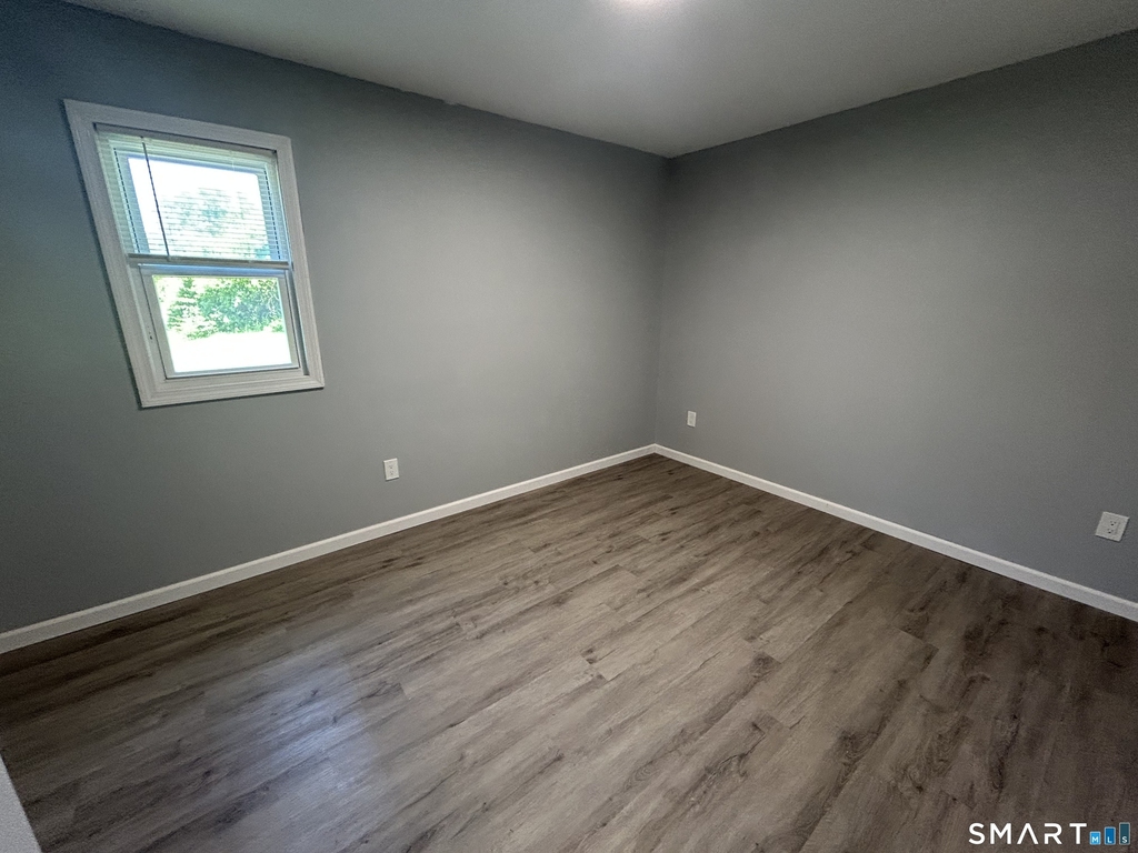 18 Lynwood Drive - Photo 7