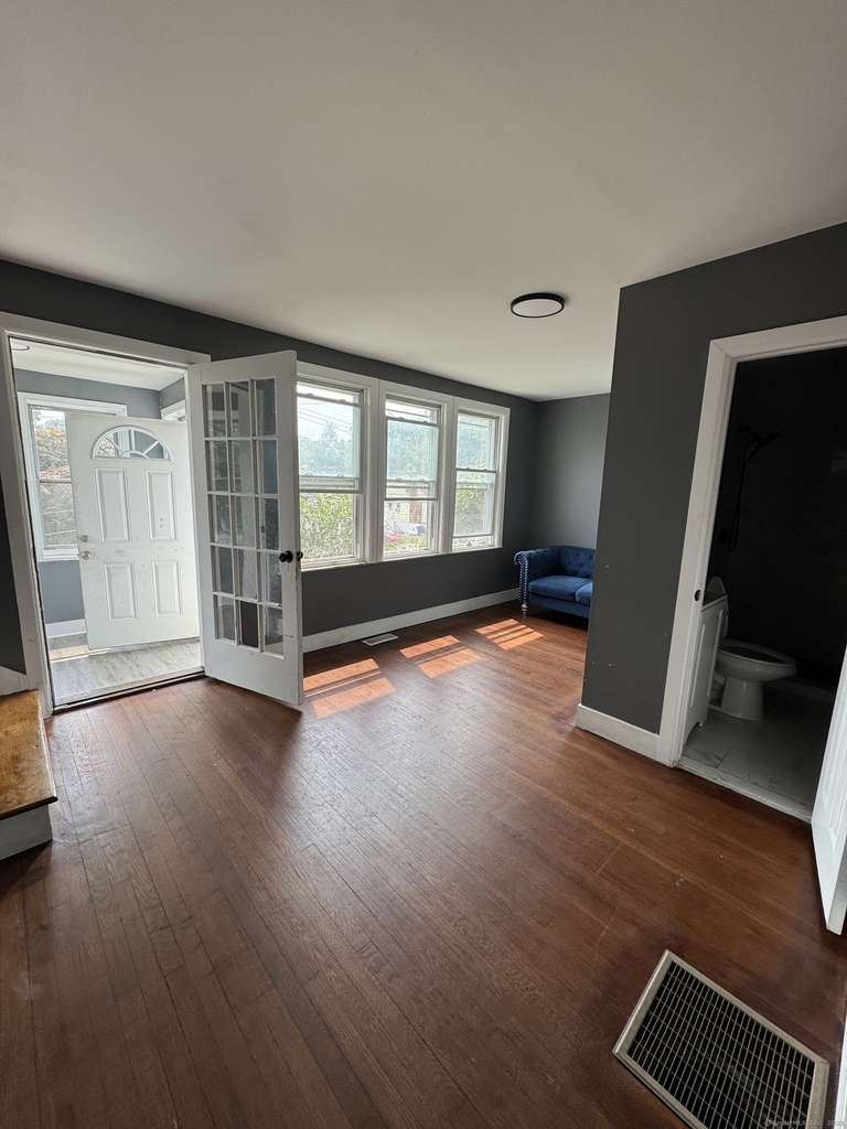 124 First Avenue - Photo 4