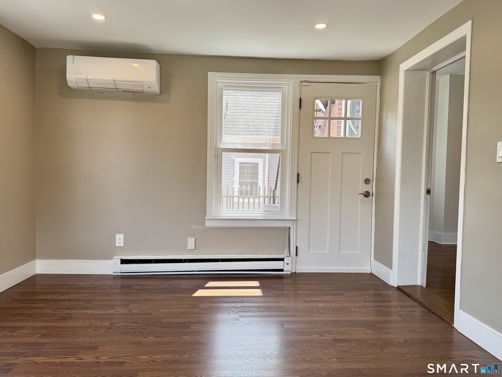 251 Edwards Street - Photo 4