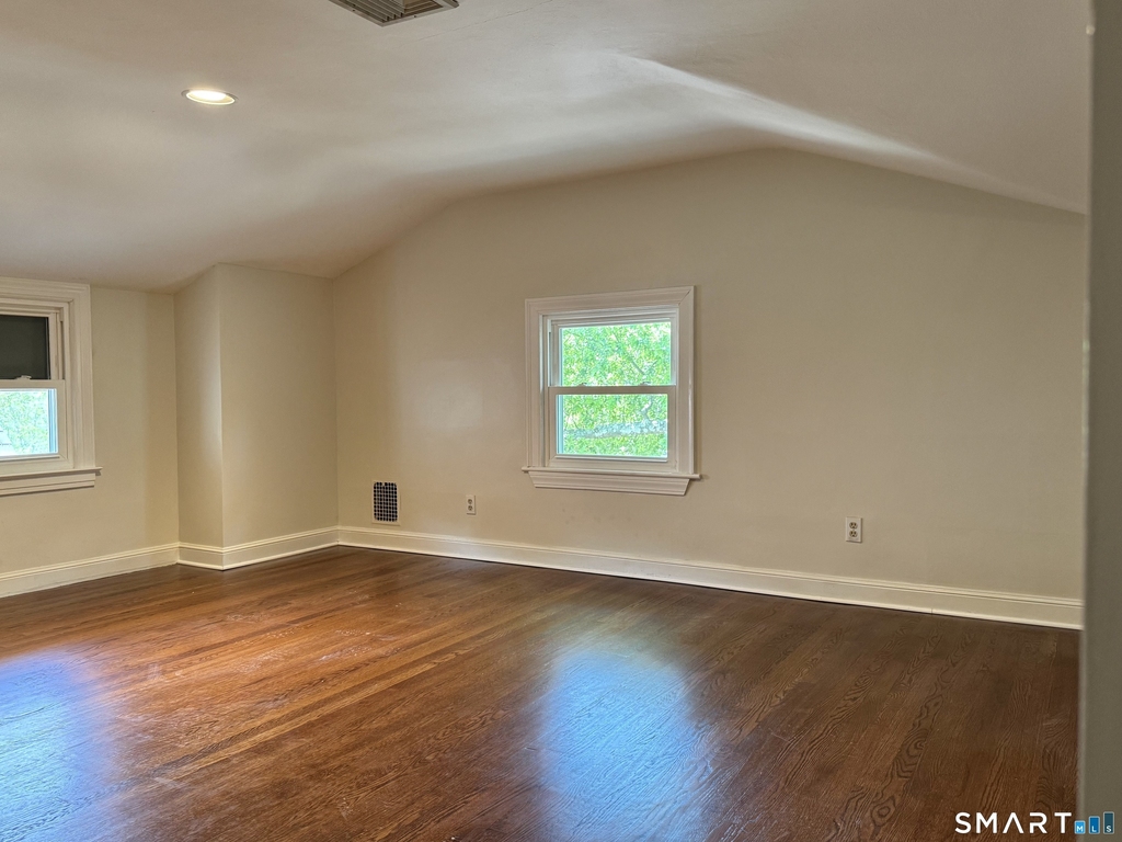 251 Edwards Street - Photo 9