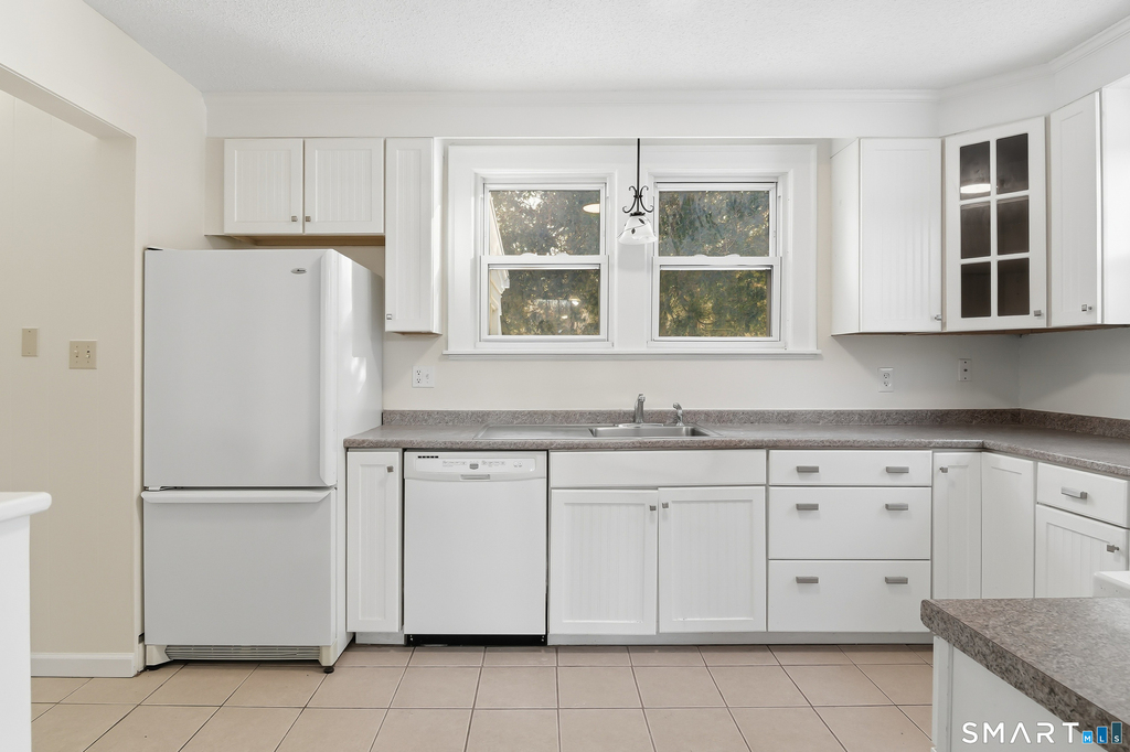815 East Main Street - Photo 14