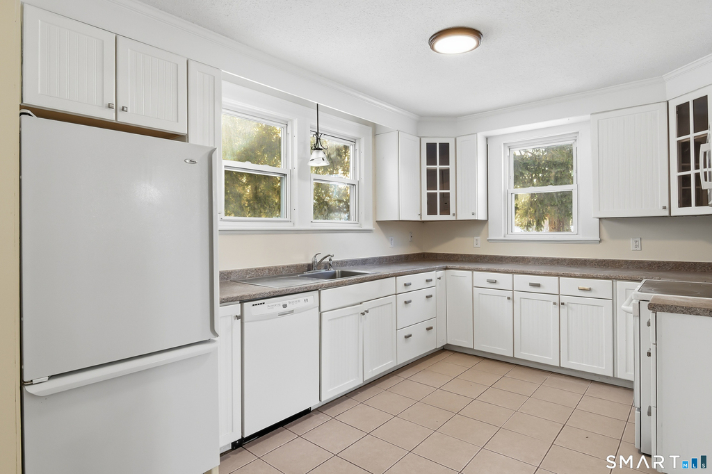815 East Main Street - Photo 16