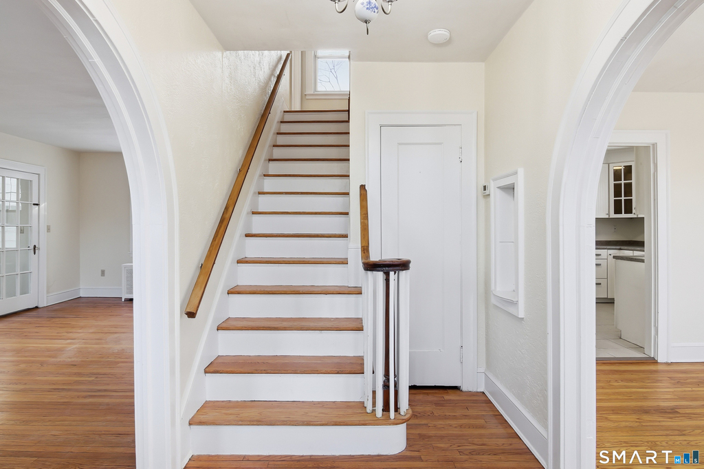 815 East Main Street - Photo 3