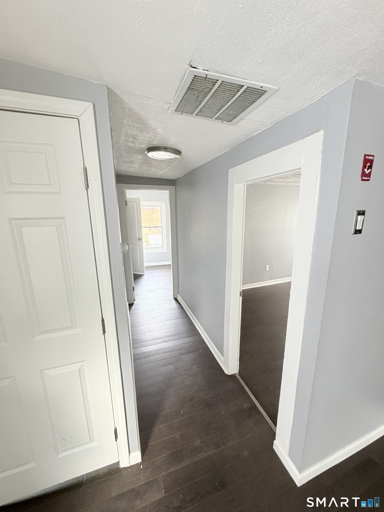 16 Daggett Street - Photo 8