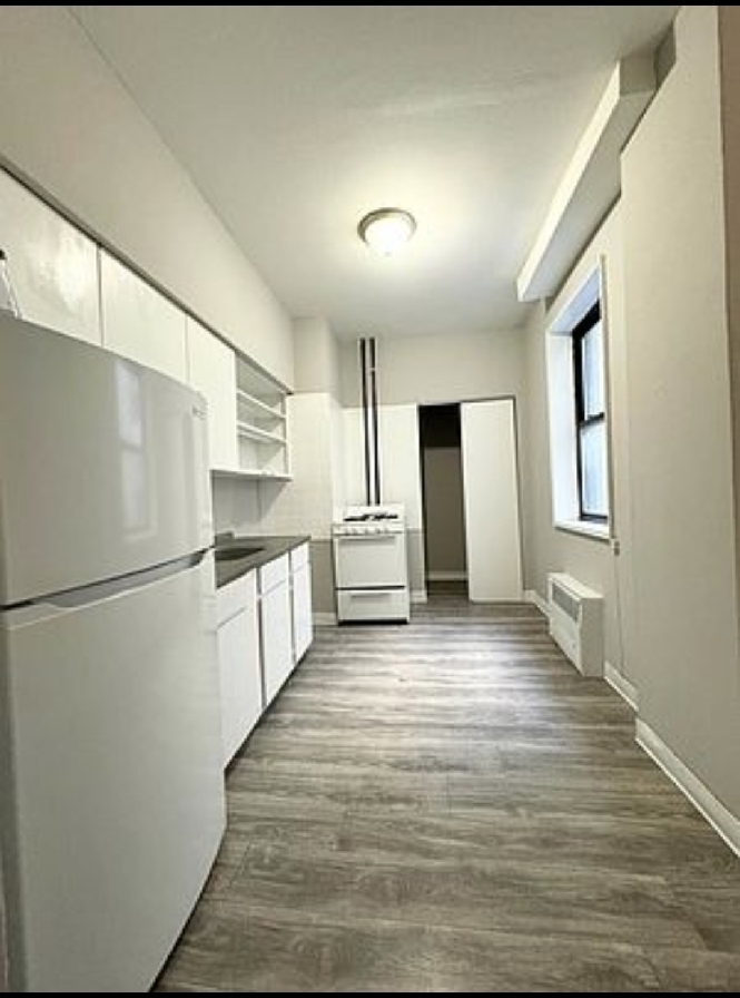 330 East 100 Street New York  - Photo 3