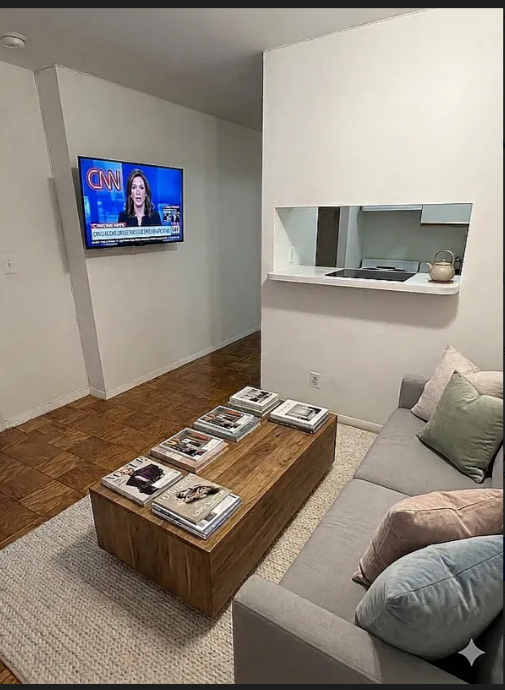 220 East 24th Street - Photo 1