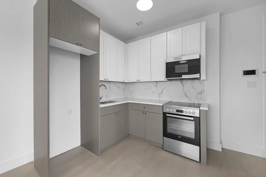 835 Maple Street - Photo 5