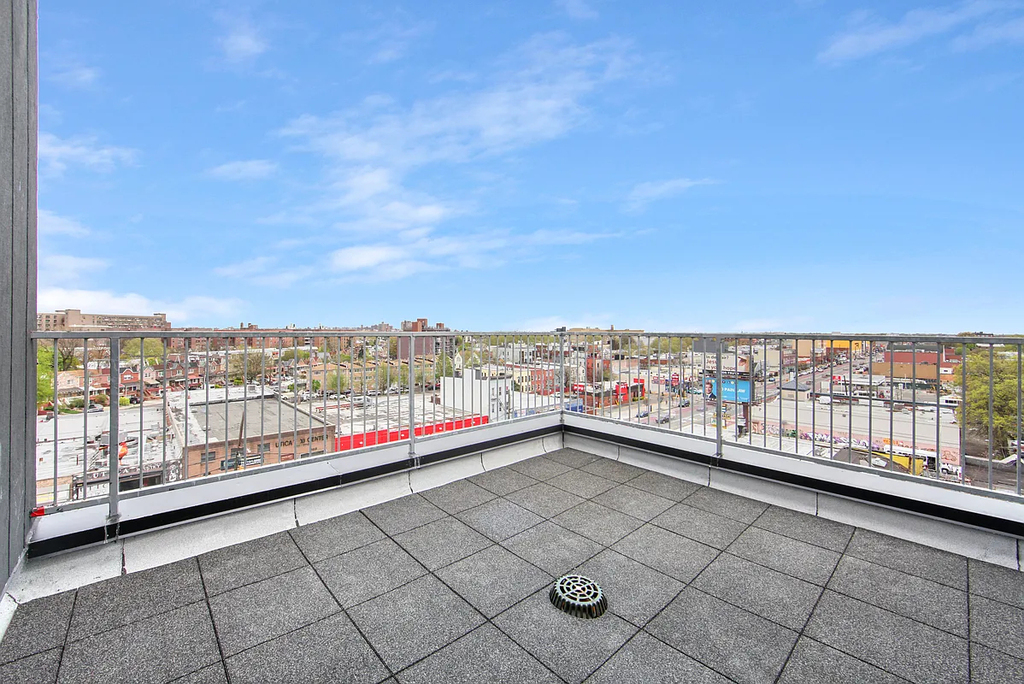 835 Maple Street - Photo 3