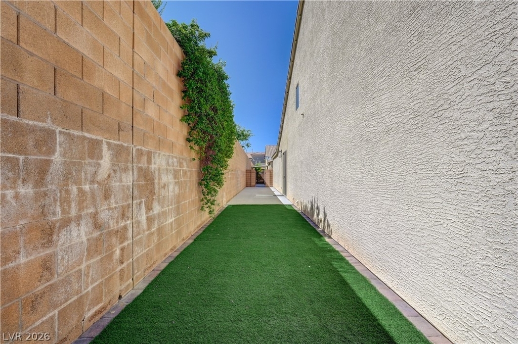 9929 Markhorn Court - Photo 48