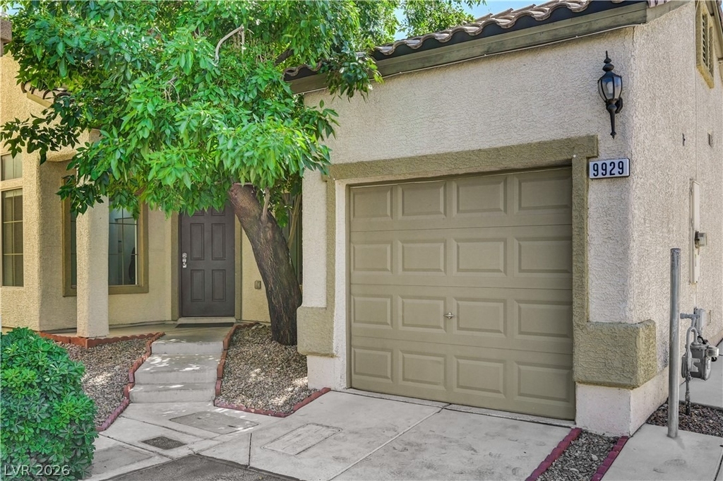 9929 Markhorn Court - Photo 1
