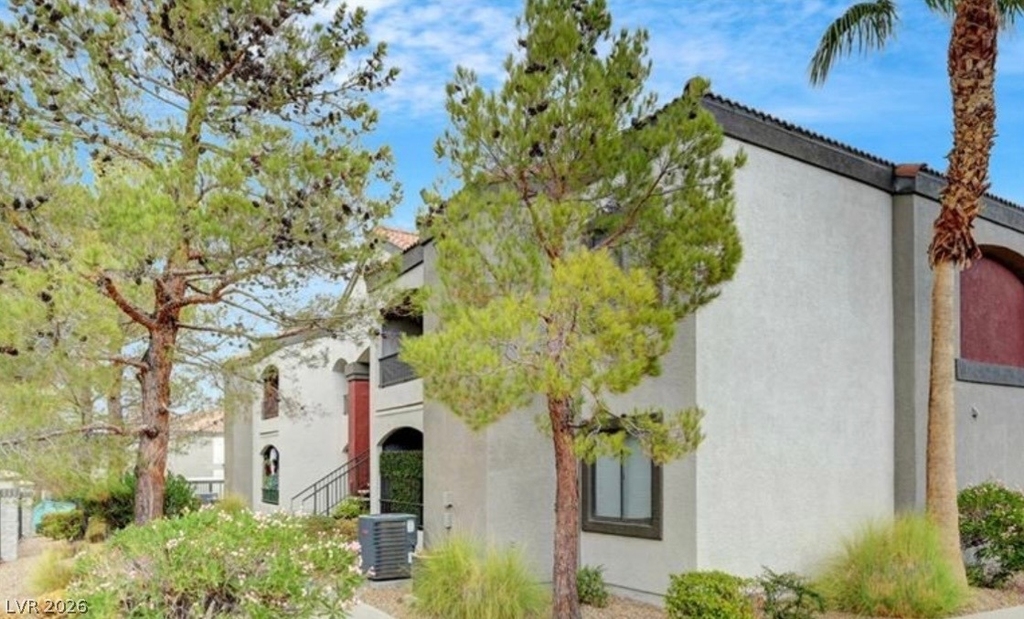 950 Seven Hills Drive - Photo 4