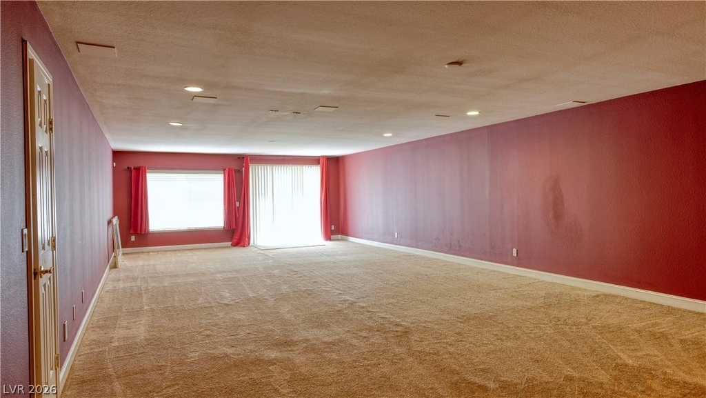 3924 Royal Scots Avenue - Photo 18