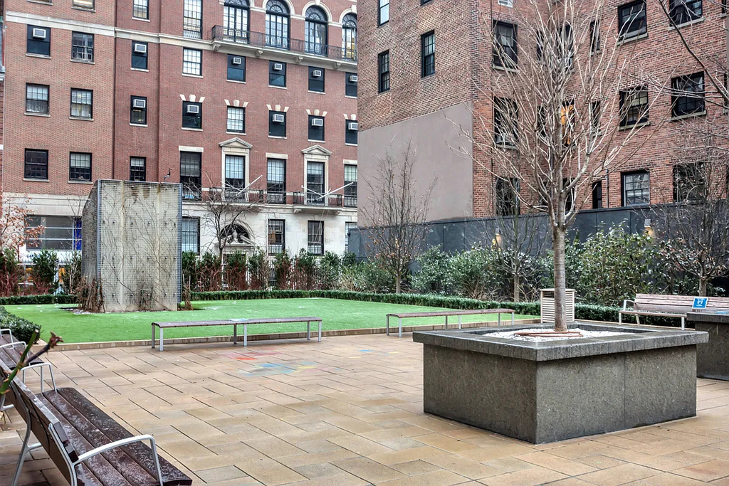 226 East 70th Street - Photo 14