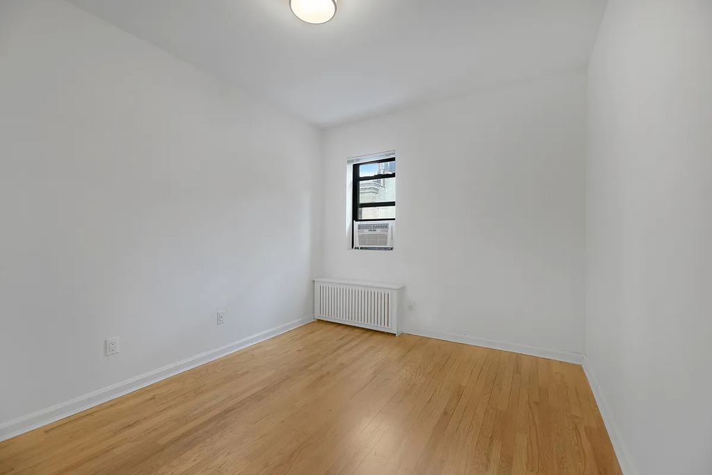 121 Madison Avenue - Photo 5