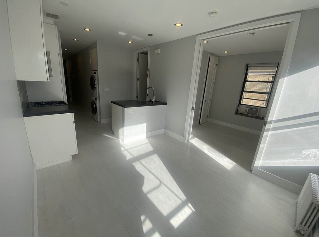 Stanton Street - Photo 0