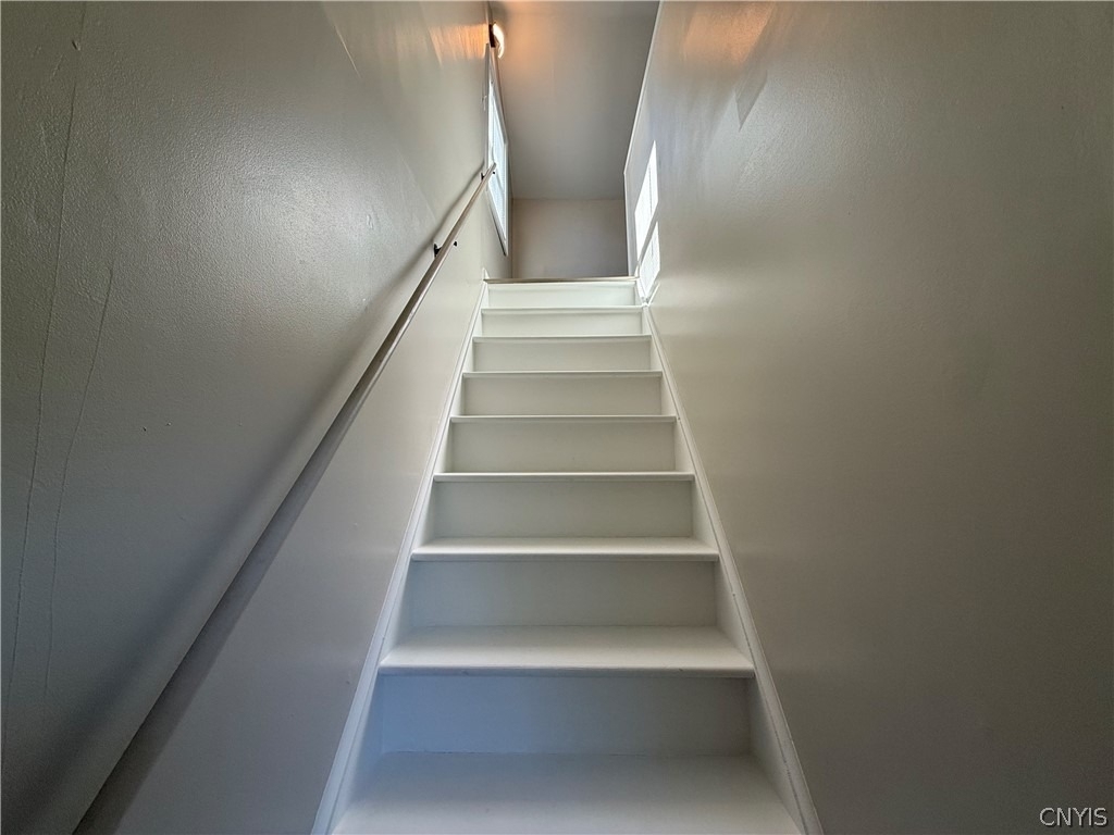 8261 Oswego Road - Photo 11